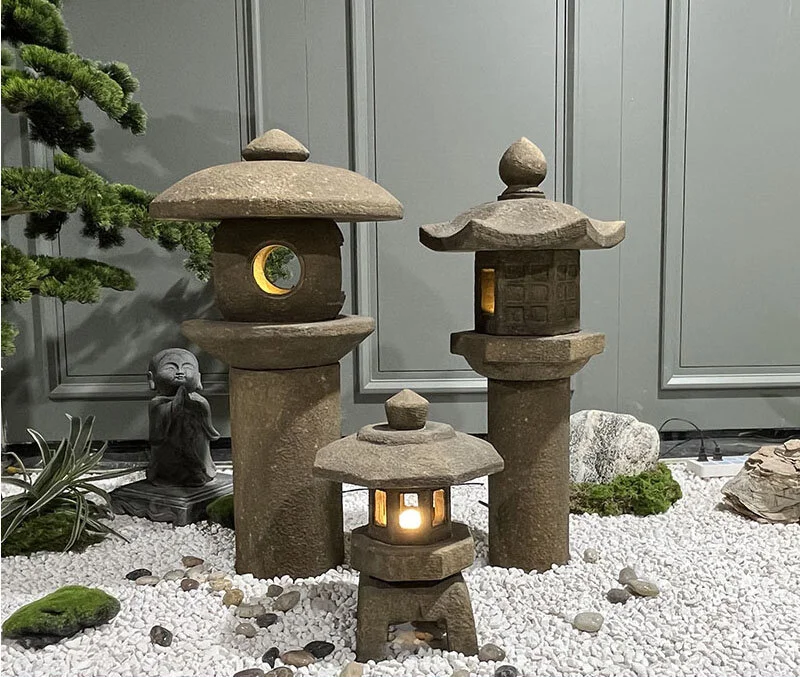 Contemporary Japanese Garden Stone Lanterns Set